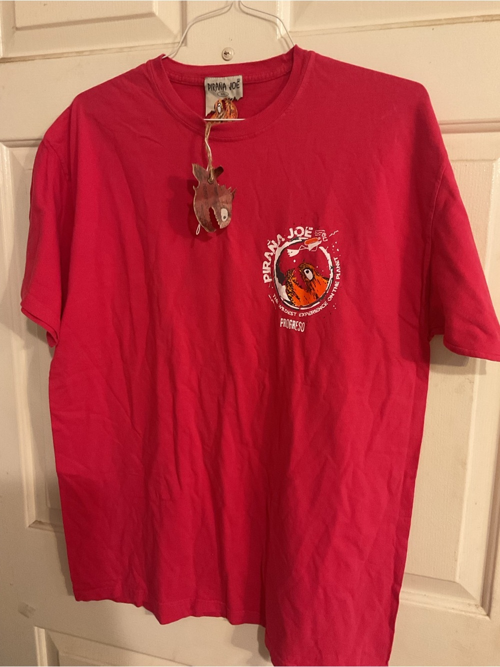 NWT/Y2K PIRANA JOES T-SHIRT DEEP RED SZ.LARGE